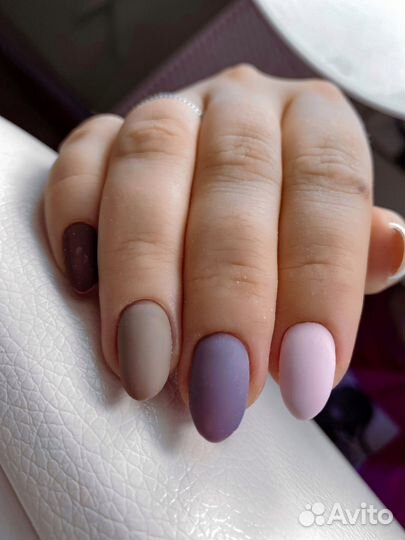 Маникюр педикюр
