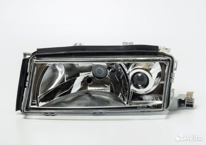 Фара левая Skoda Octavia