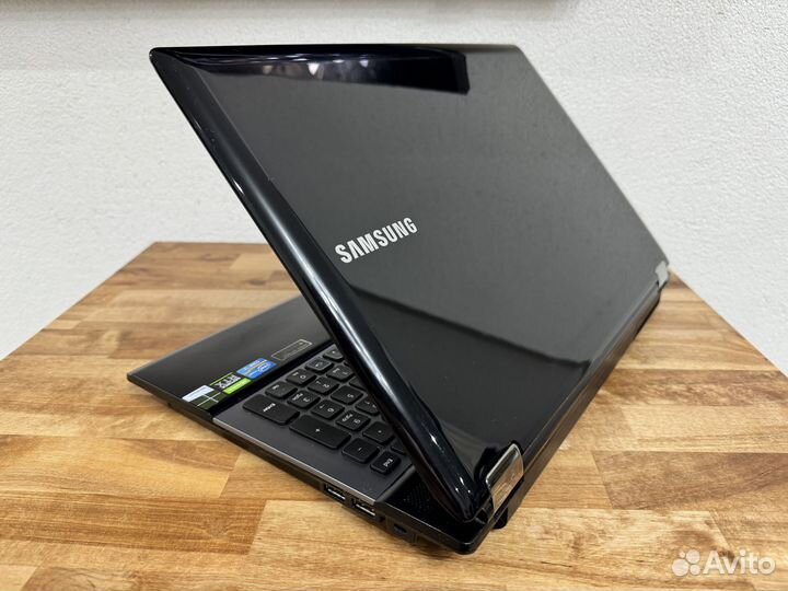 8 ядер Core i7 12Gb SSD256+750 GTX игровой Samsung