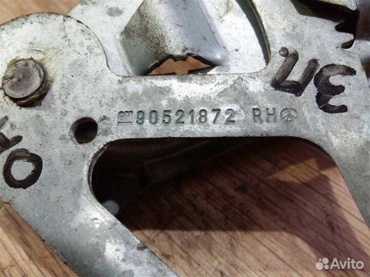 Стеклоподъемник механический задний правый Opel A