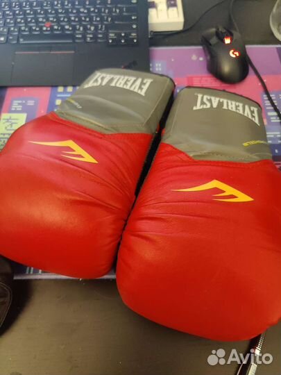 Боксерские перчатки + шлем everlast