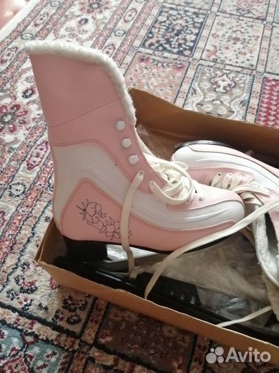 Коньки фигурные