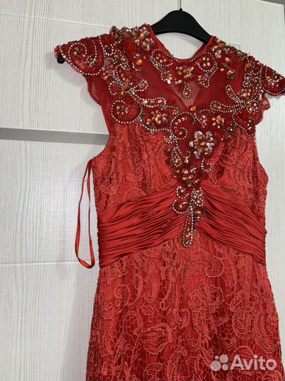 Вечернее платье в пол