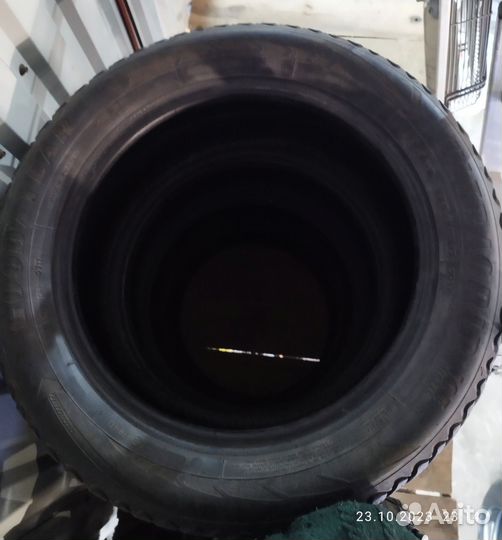 Goodyear Ultragrip Ice Arctic 225/55 R17