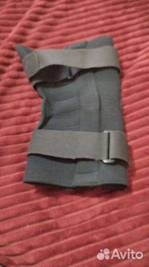 Ортез на коленный сустав