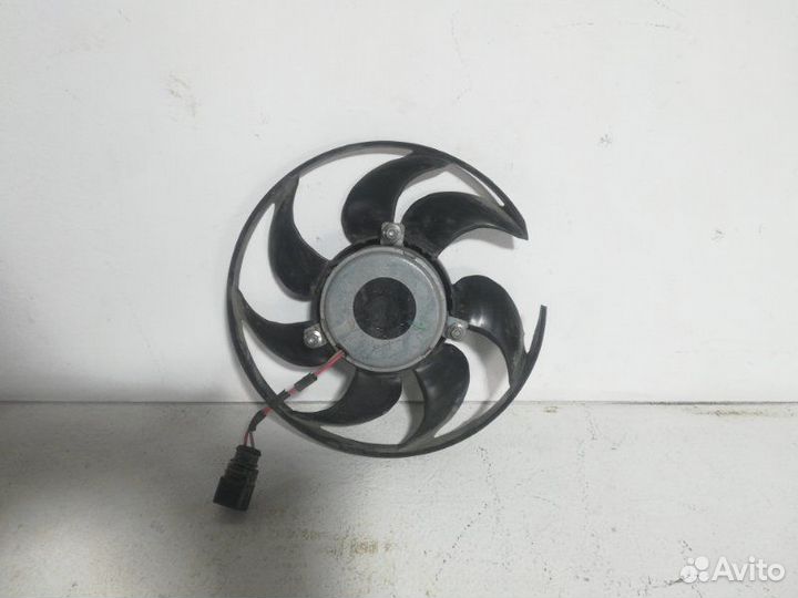 Диффузор вентилятора Skoda Octavia A5