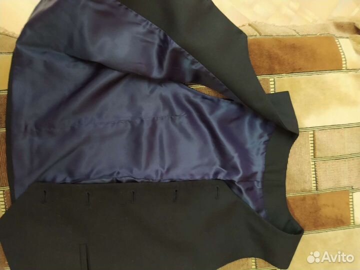 Школьный жилет peplos