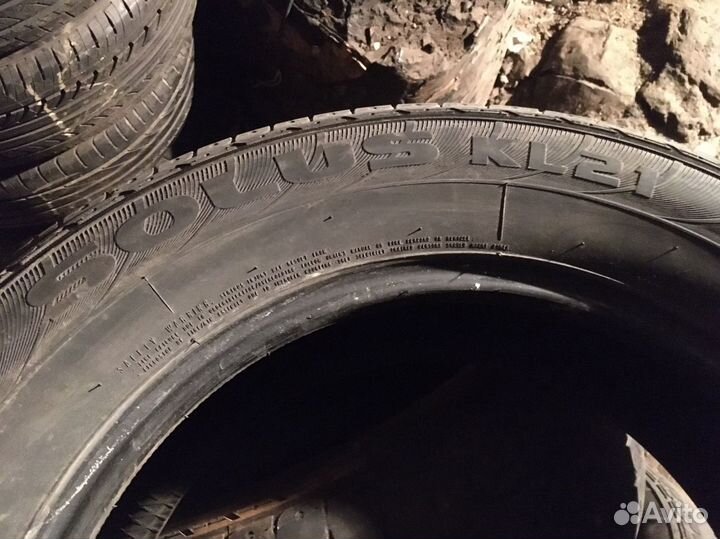 Kumho Solus KL21 235/65 R17