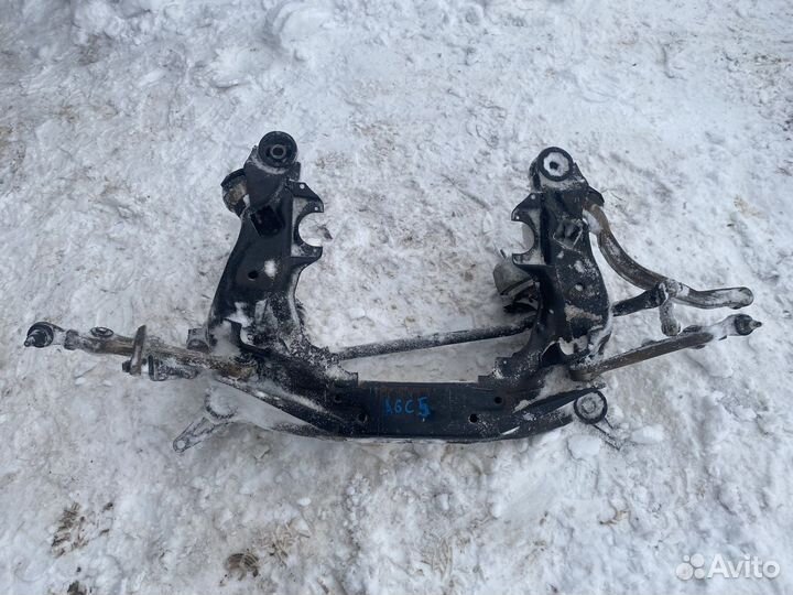 Подрамник Audi A6 C5