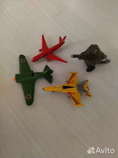 Металлические модели самолетов