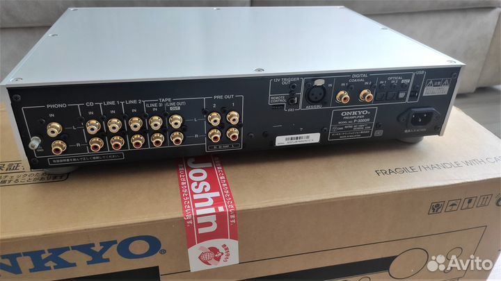 Предусилитель onkyo P-3000R