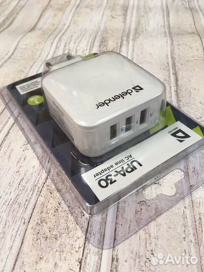 Зарядное устройство 3-USB 4.0А, UPA-30, Defender