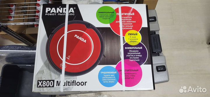 Чёрный робот пылесос panda