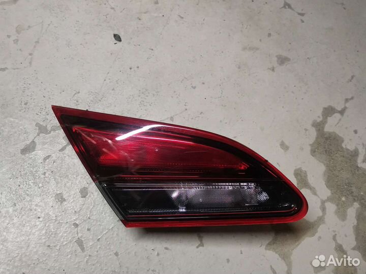 Фонарь задний левый внутренний Opel Astra J