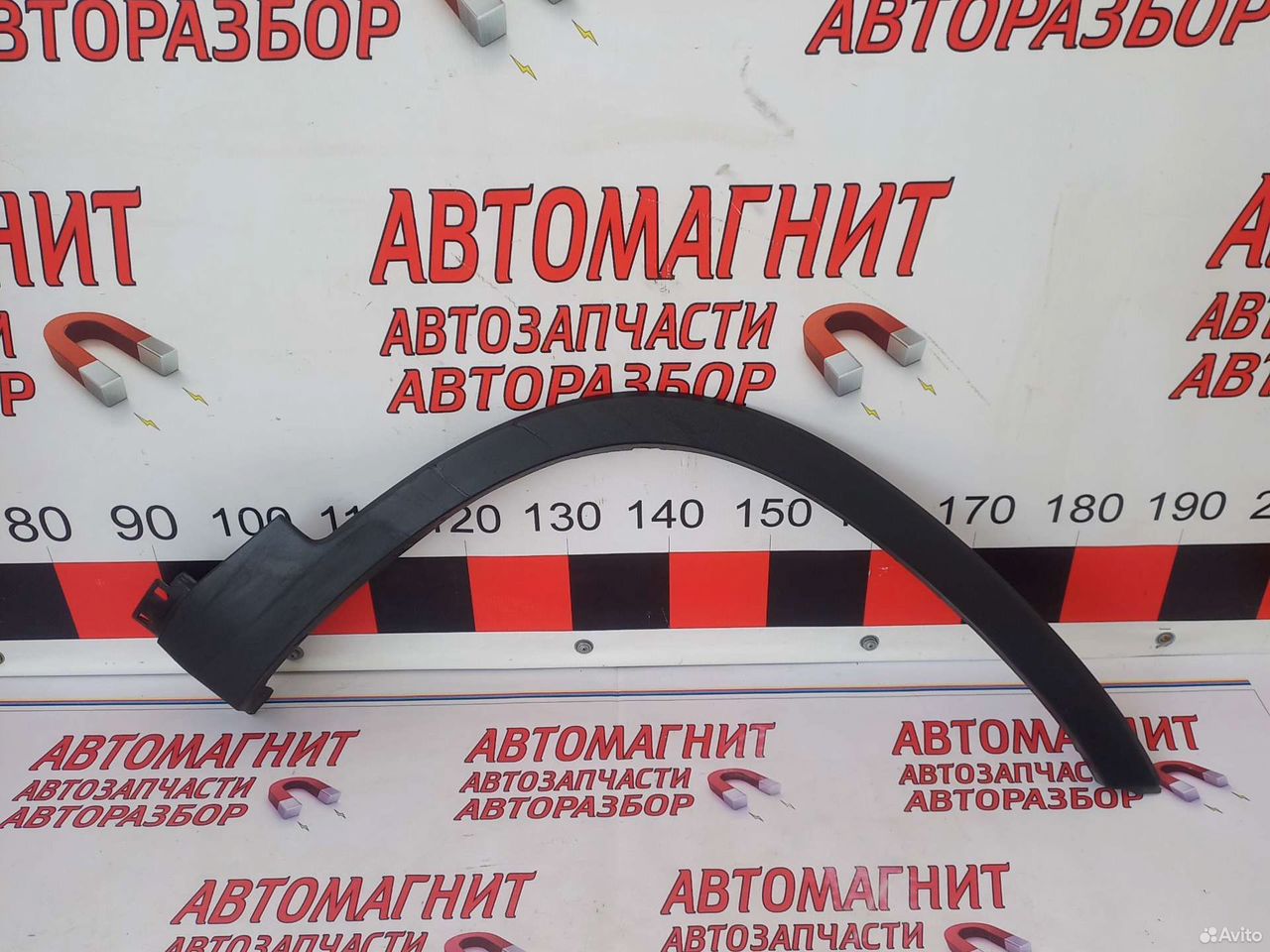 Накладка арки передняя правая Киа Соренто 2 12-20