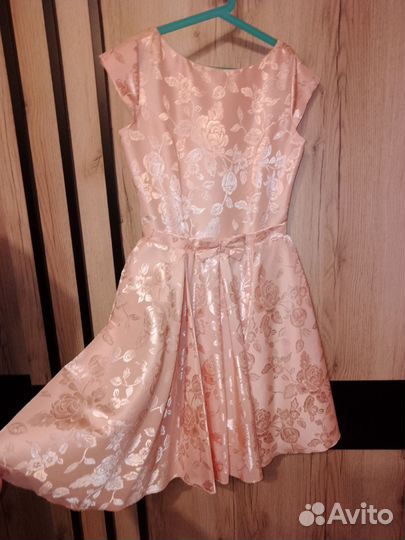 Нарядное платье для девочки /девушки