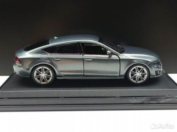 1:43 Audi A7