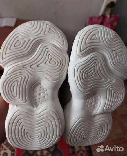 Кроссовки детские