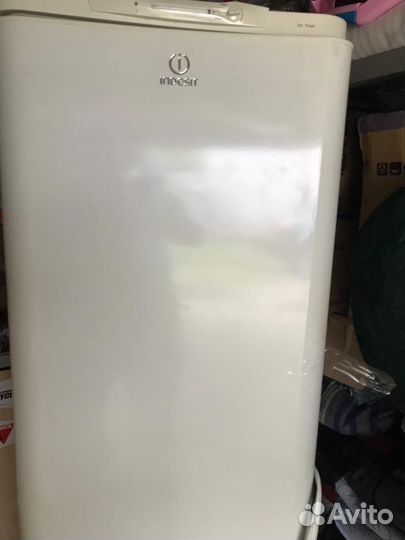 Холодильник Indesit