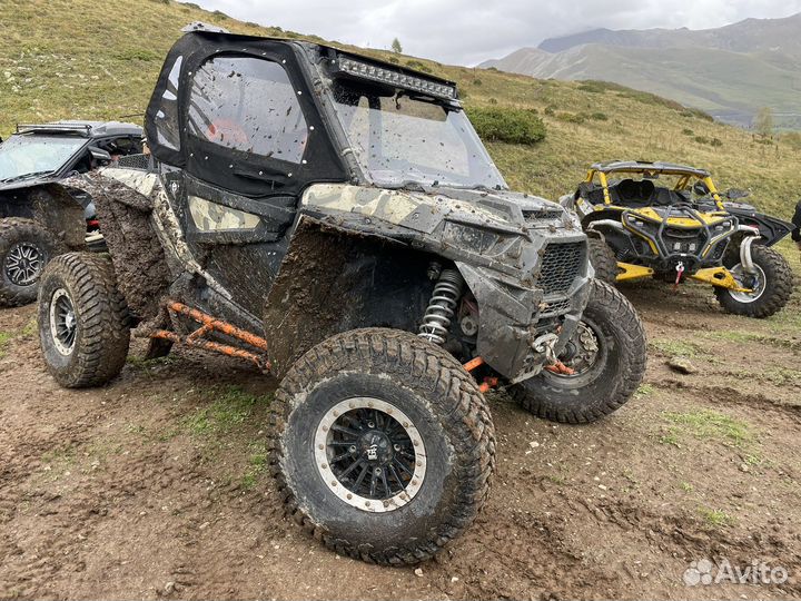 Окна Polaris RZR 1000