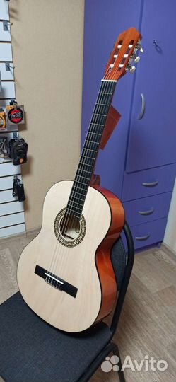 Новая гитара Martinez C 91/N