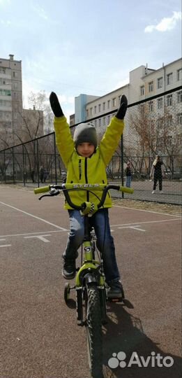 Детский велосипед 16