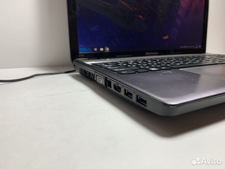 Мощнейший ноутбук Lenovo i7/2видеокарты/ssd