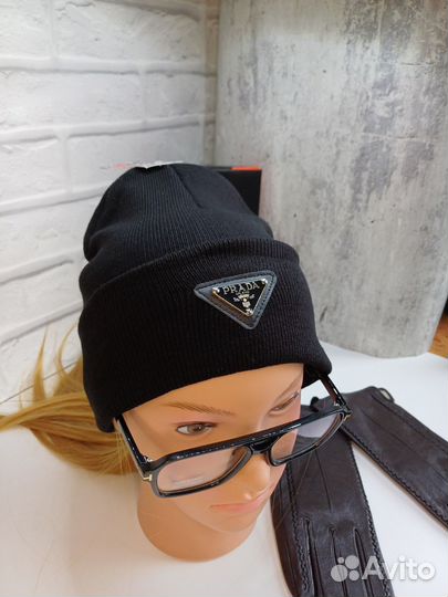 Шапка prada