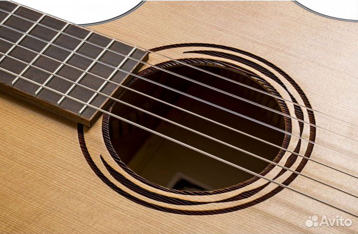 Классическая гитара с подключением Baton Rouge CR2