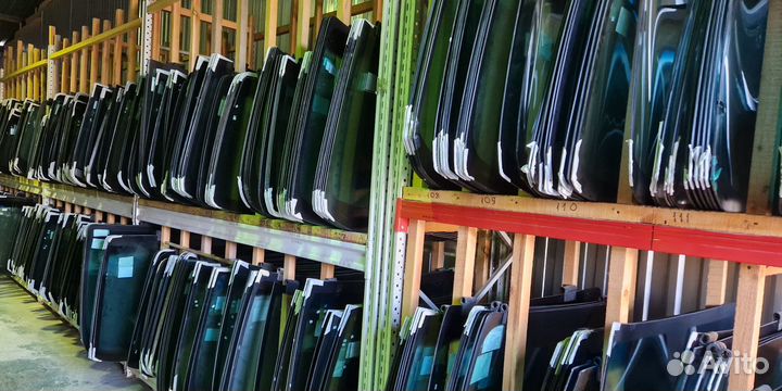 Лобовое стекло Honda Jazz (I)