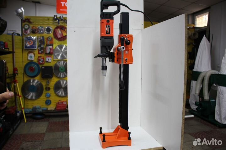 Установки алмазного бурения