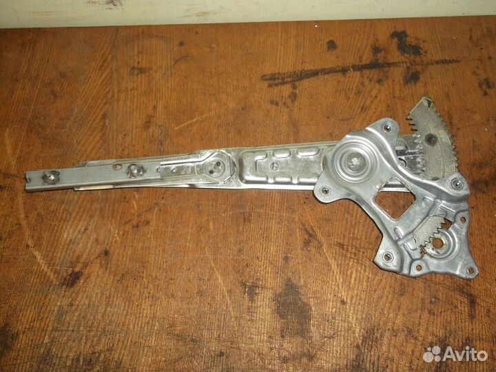 Стеклоподъемник задний левый (Infiniti QX50)