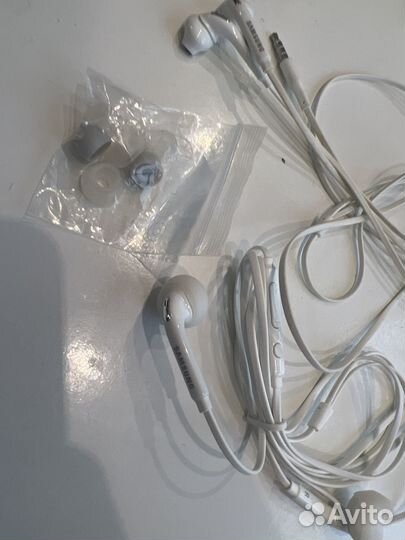 Наушники samsung новые