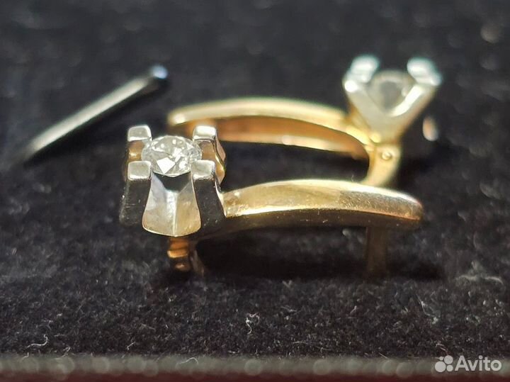 Золотые серьги с бриллиантами 585