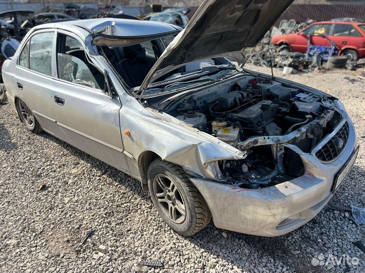 В разборе hyundai accent тагаз