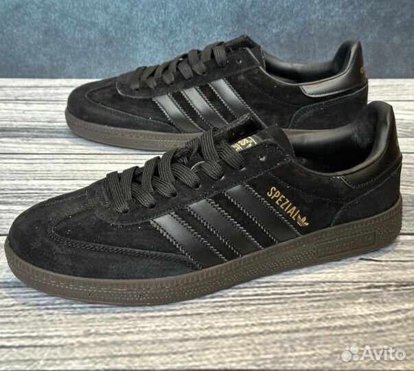 Кроссовки adidas Spezial
