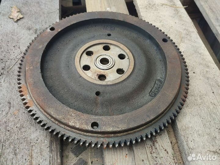 Киа Авелла маховик