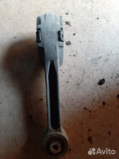 Подушка двигателя задняя нижняя Volkswagen Polo