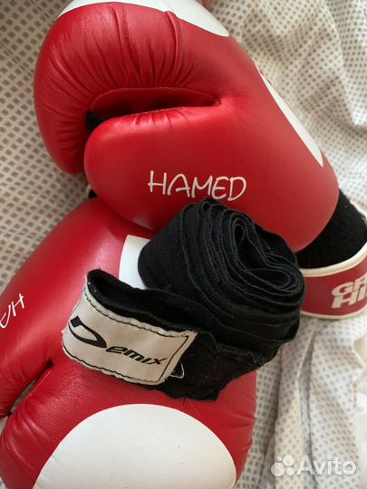 Боксерские перчатки