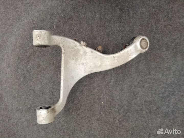 Рычаг задний правый верхний Nissan Teana J31
