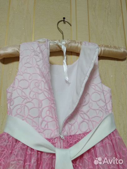 Нарядное платье для девочки 122 128