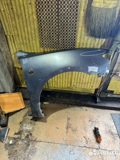 Правое переднее крыло mazda 3 bk 2008