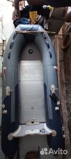 Вёсельная лодка