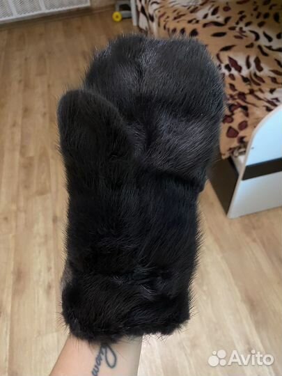 Норковые варежки