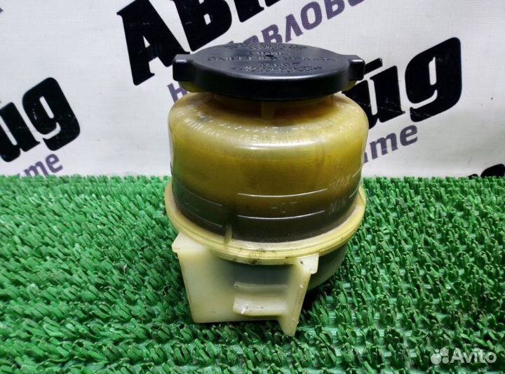 Бачок гидроусилителя Toyota Camry ACV30 2AZ-FE