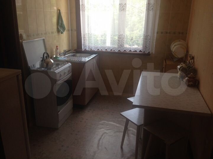 Комната 35 м² в 5-к., 3/3 эт.