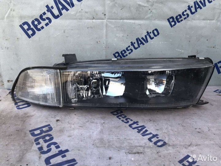 Фара правая Mitsubishi Galant 8 1999