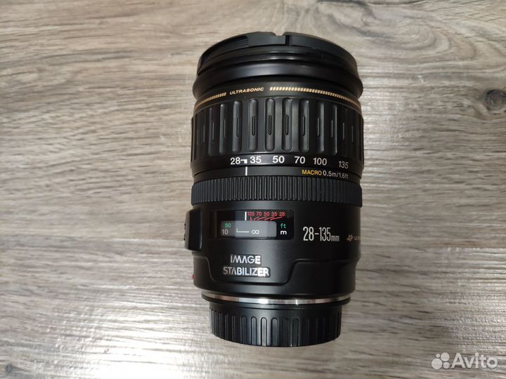 Canon 28-135mm f/3.5-5.6 IS USM