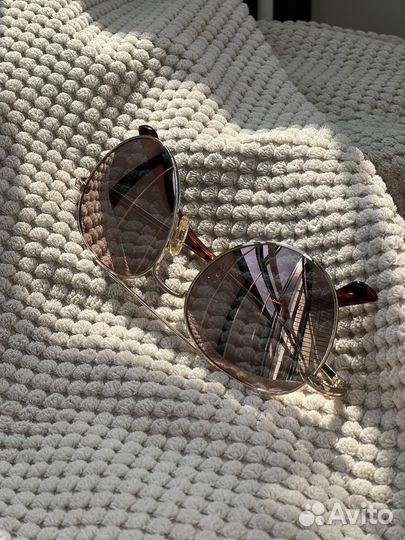 Солнечные очки женские
