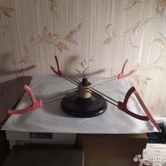 Моталка. Прибор для перемотки пряжи. Рукоделие